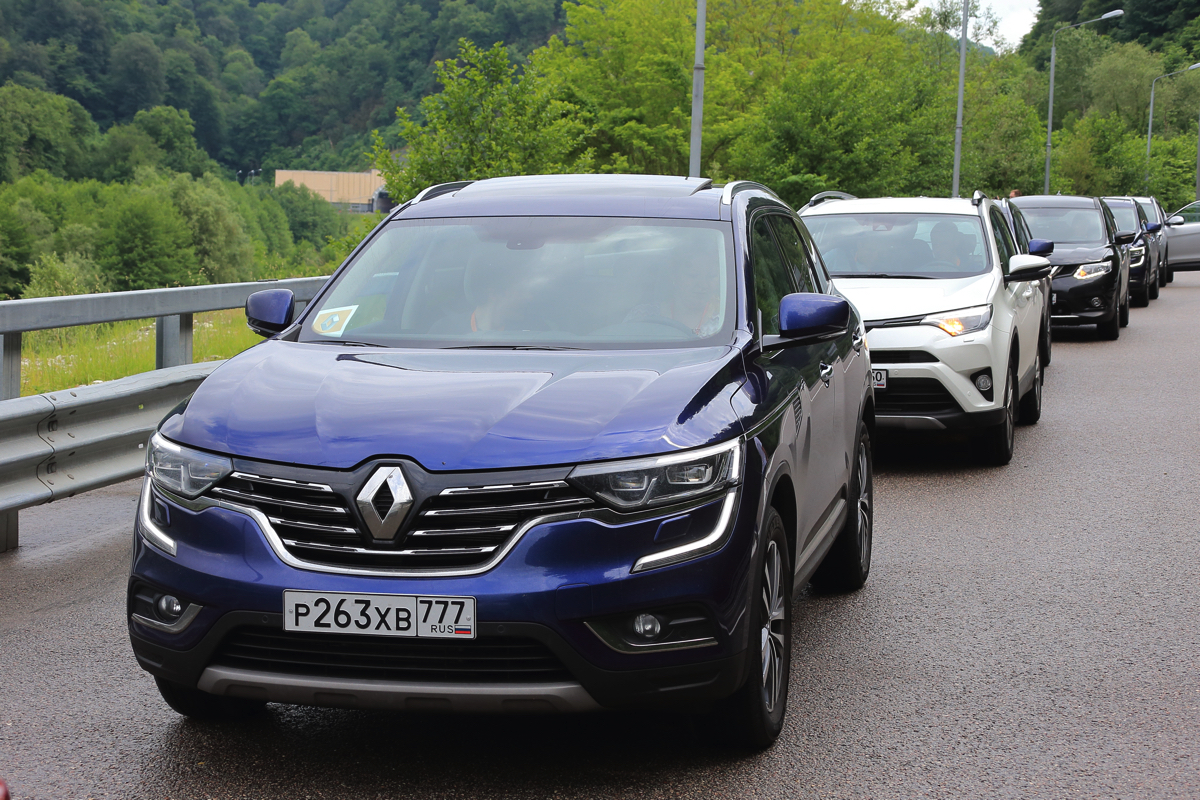 Тест драйв Renault Koloeos в Сочи, по новой дороге на Красную поляну